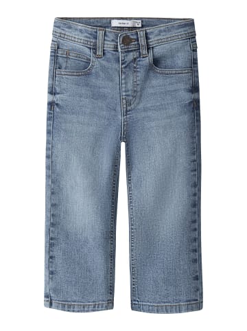 Jeans in Medium Blue Denim