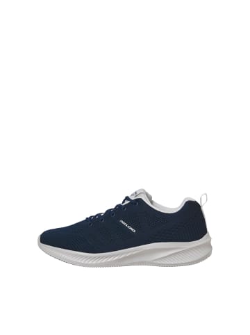 Sneaker in Navy Blazer