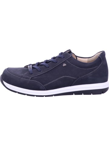 Sneaker Low in blau