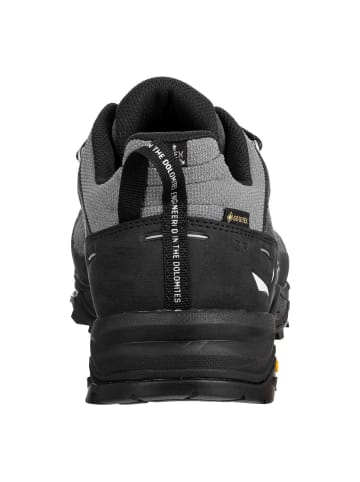 Trekkingschuhe low in schwarz