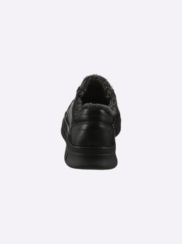 Schnürschuh in schwarz