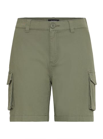 Bermudas OXKvinne in Grün