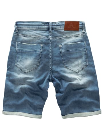 Shorts in Light Blue