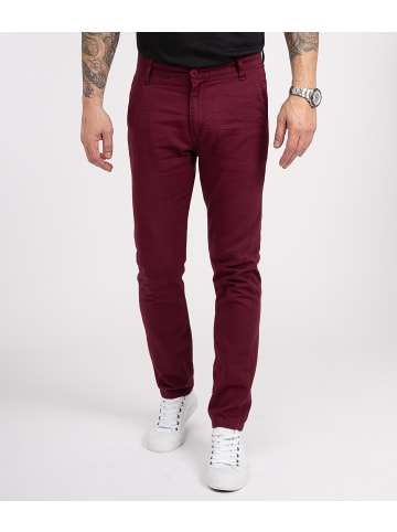 Chino in Weinrot