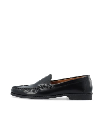 Penny Loafer in Black
