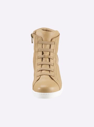 Kurzstiefelette in sand