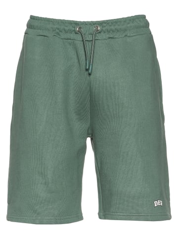 Short in green