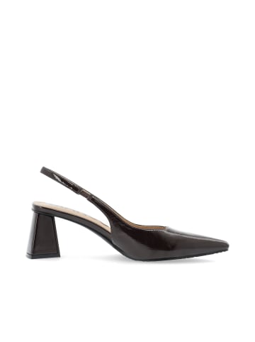 Pumps in Brown