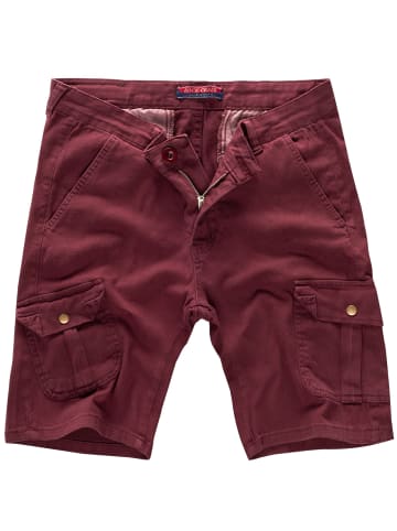 Shorts in Weinrot
