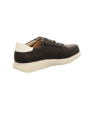 Sneaker Low in schwarz