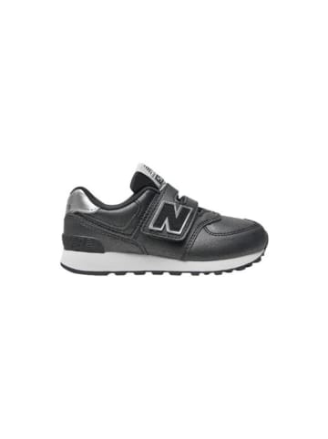 Sneaker Low PV574FM Schwarz