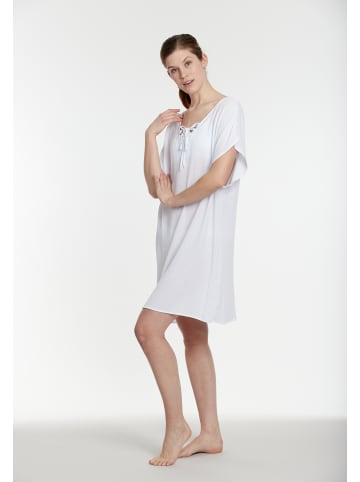 Longshirt in weiss