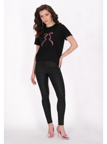 Women T-Shirt in black