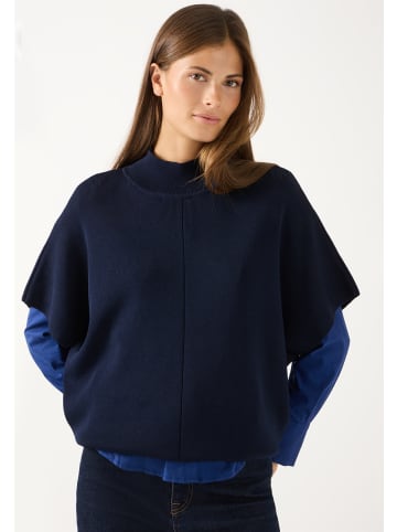 moderner, weiter Cape-Pullover in classic blue