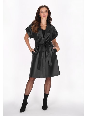 Women Dress in black