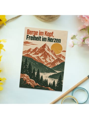 Postkarte Gebirge retro Design mit Spruch in Weiß