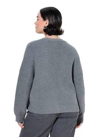 Strickjacke in hellgrau mélange