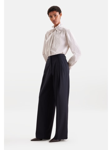 Ausgestellte Bluse Regular in Weiß