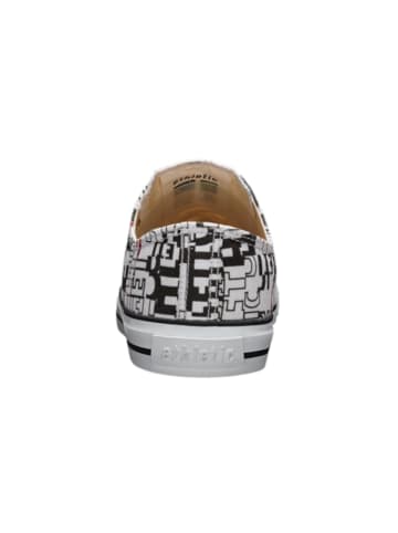 Sneaker Trainer White Cap Lo Cut in Letters White | Just White