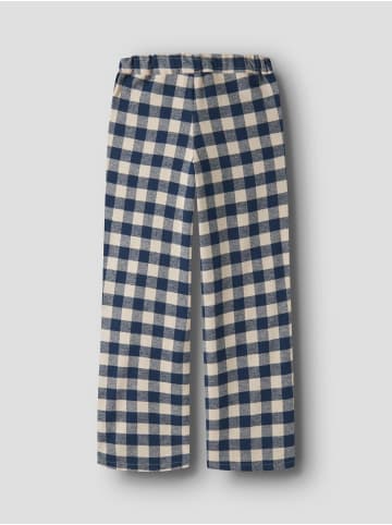 Hose in Navy Blazer1