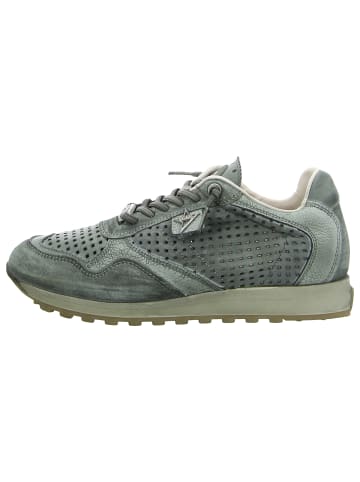 Sneaker in grün