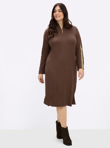 Strickkleid in schoko