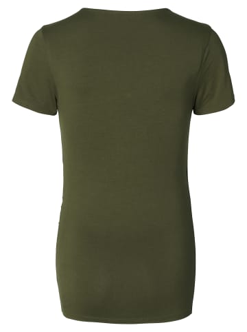 Still-Shirt Banu in Forest Night