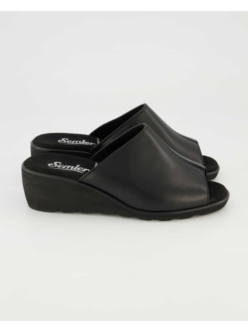 Pantoletten in Schwarz