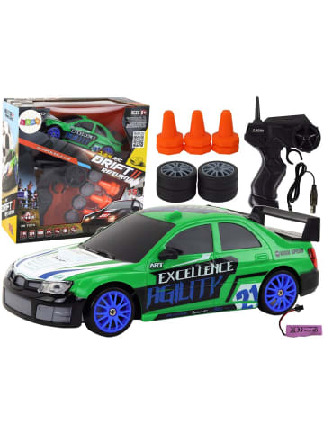Ferngesteuerter Sportwagen R/C 1:24, grüne, austauschbare Räder