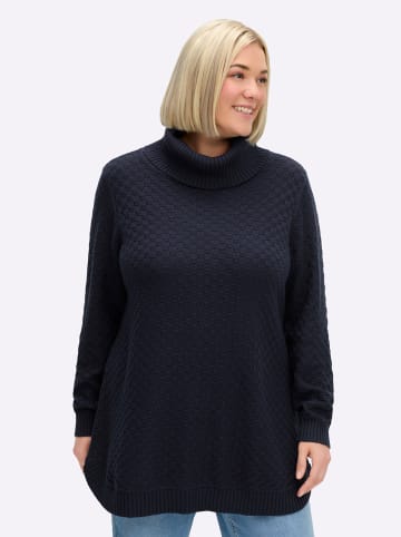 Pullover in tiefblau