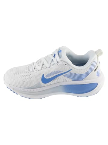 Nike Vomero 18 in Weiß