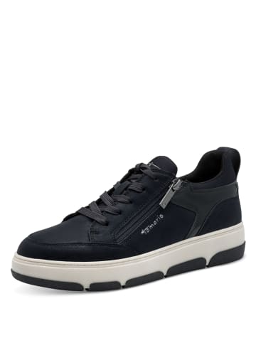 Sneaker in blau