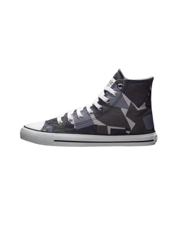 Canvas Sneaker White Cap Hi Cut in Camou  Blue | Just White