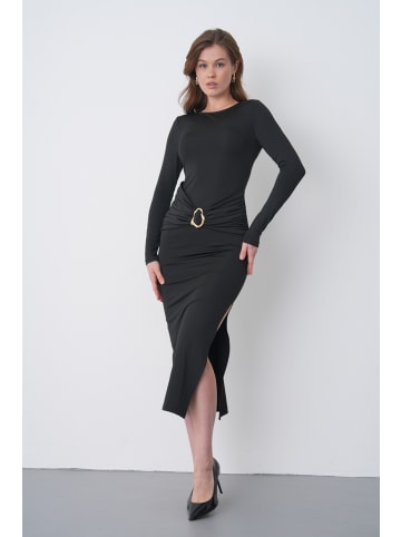 Kleid in Schwarz