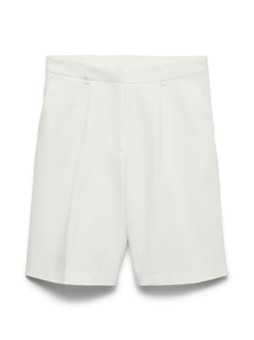 Shorts in Snow White