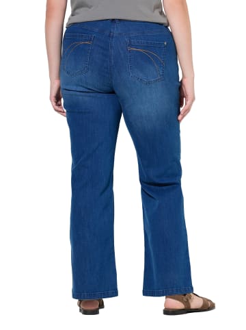 Jeans in dark blue denim