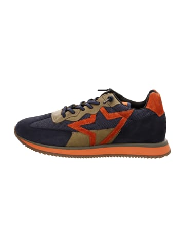 Sportliche Schnürschuhe in Blau