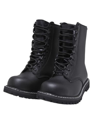Outdoor in black