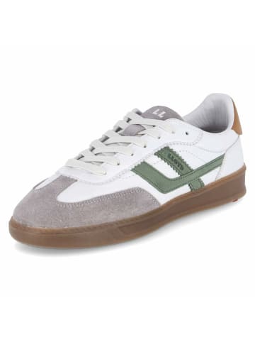 Sneaker in weiß