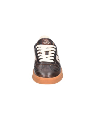 Sportlicher Schnürschuh in braun