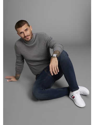 Straight-Jeans in dunkel blau