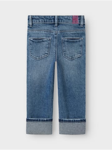 Jeans in Medium Blue Denim