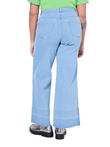 Jeans in light blue