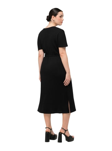 Kleid in schwarz