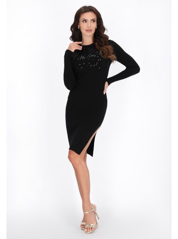Women Dress in black