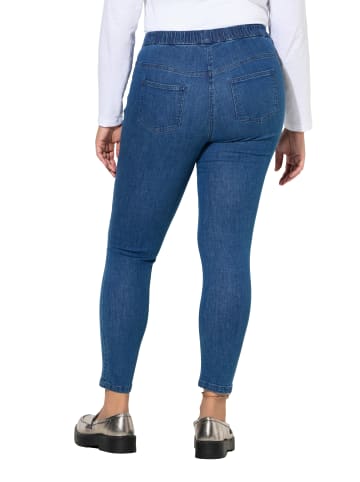 Jeans in blue stone