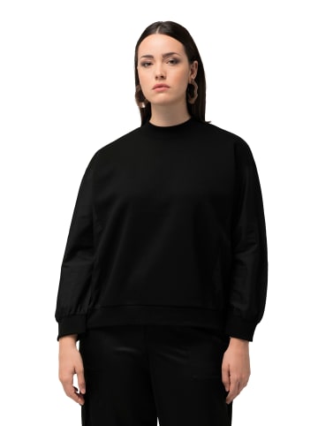 Sweatshirt in schwarz