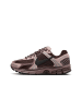 Nike Turnschuhe Vomero in Braun
