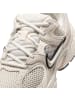 Nike Laufschuh in Creme