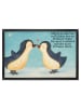 Mr. & Mrs. Panda Eingangsteppich Pinguin Liebe Design mit Spruch in Weiß